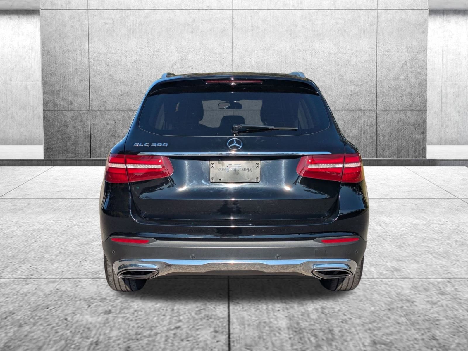 2018 Mercedes Benz GLC 300 photo 4