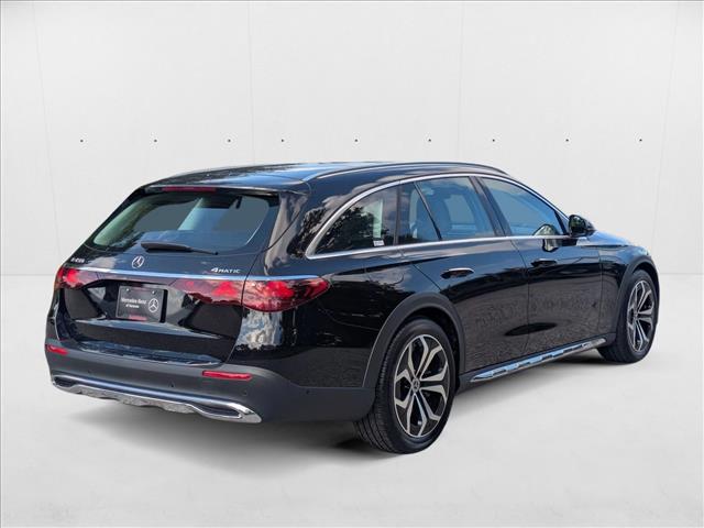 2025 Mercedes Benz E 450 4MATIC All-Terrain Wagon photo 2