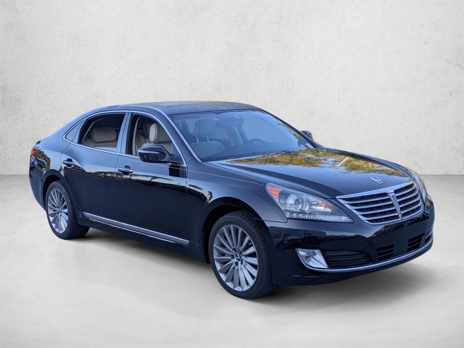2015 Hyundai Equus Signature photo 3