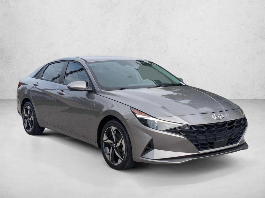 Used 2023 Hyundai Elantra SEL Sedan
