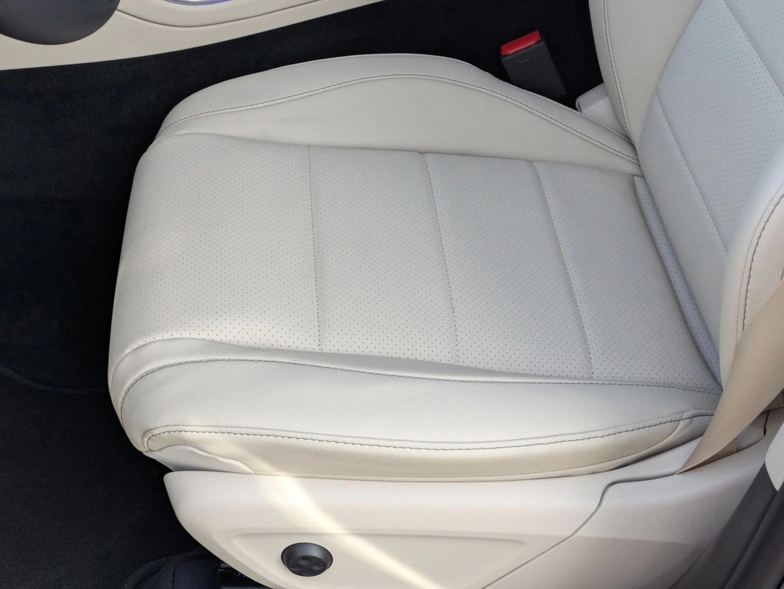 2026 Mercedes Benz GLE 450 4MATIC photo 2