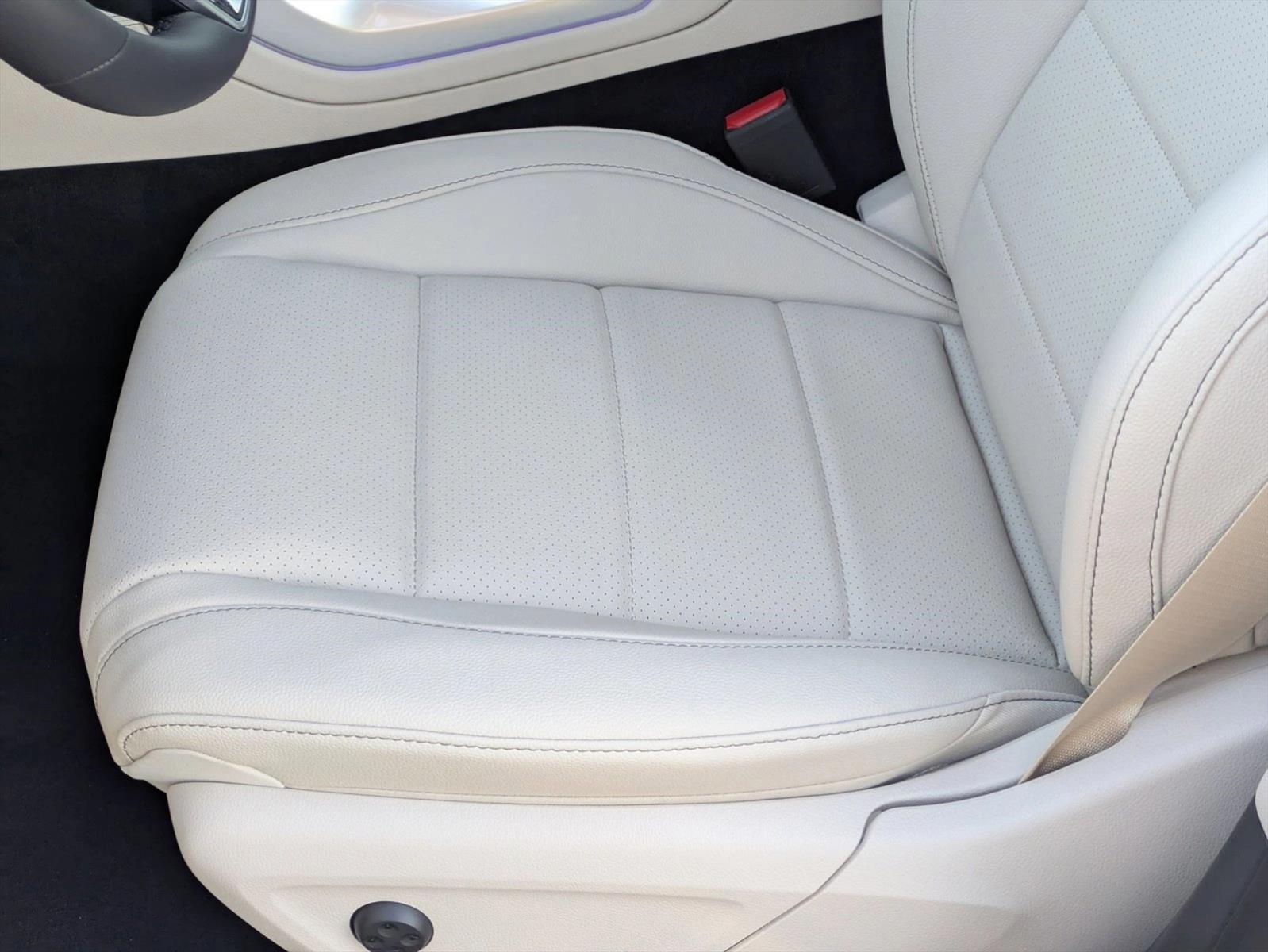 2026 Mercedes Benz GLE 450 4MATIC photo 4