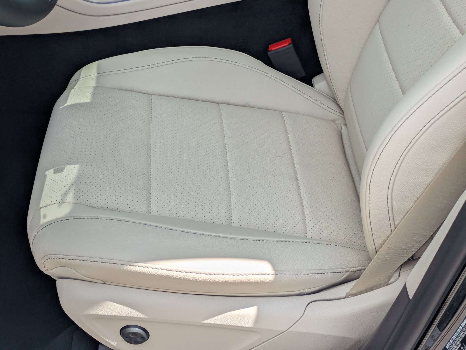 2026 Mercedes Benz GLE 450 4MATIC photo 4