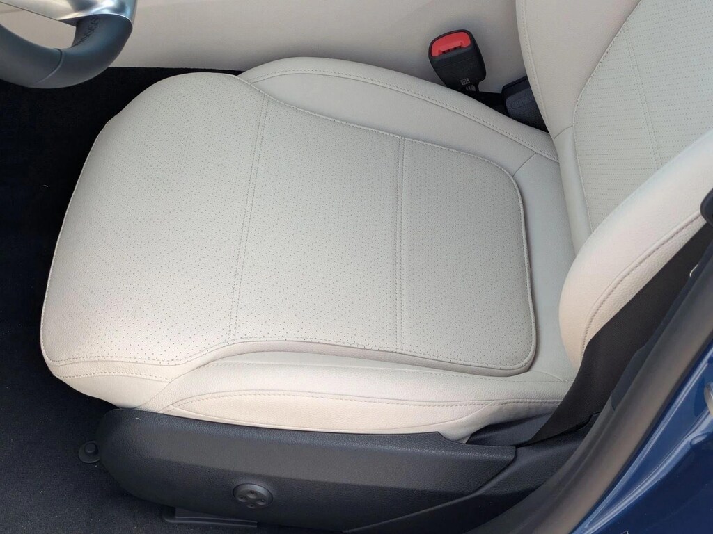 New 2025 Mercedes-Benz C-Class C 300 Sedan Sedan