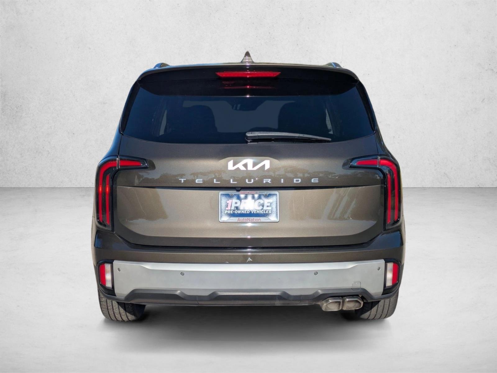 2023 Kia Telluride EX photo 4