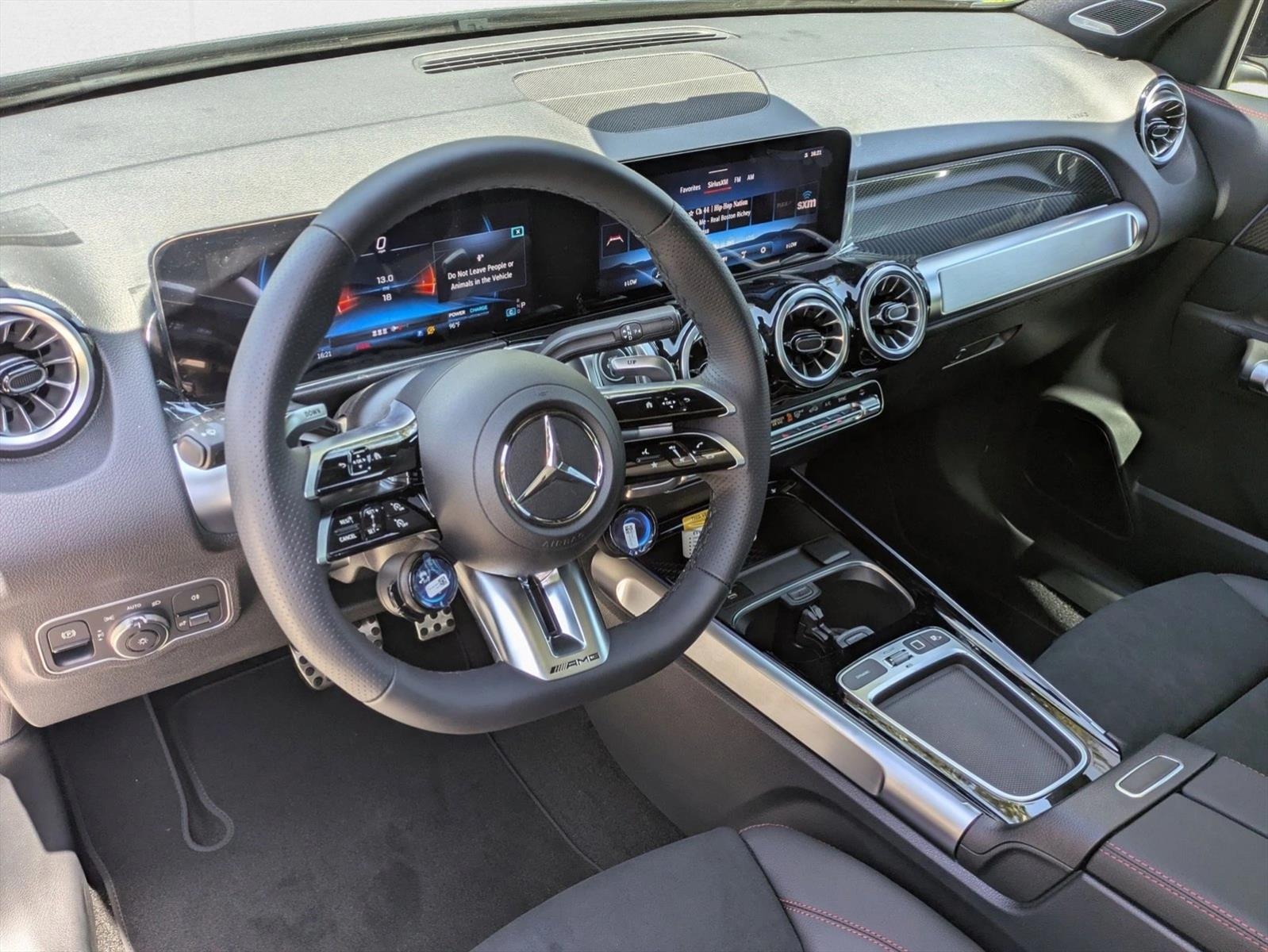 2025 Mercedes Benz GLB AMG 35 4MATIC photo 3