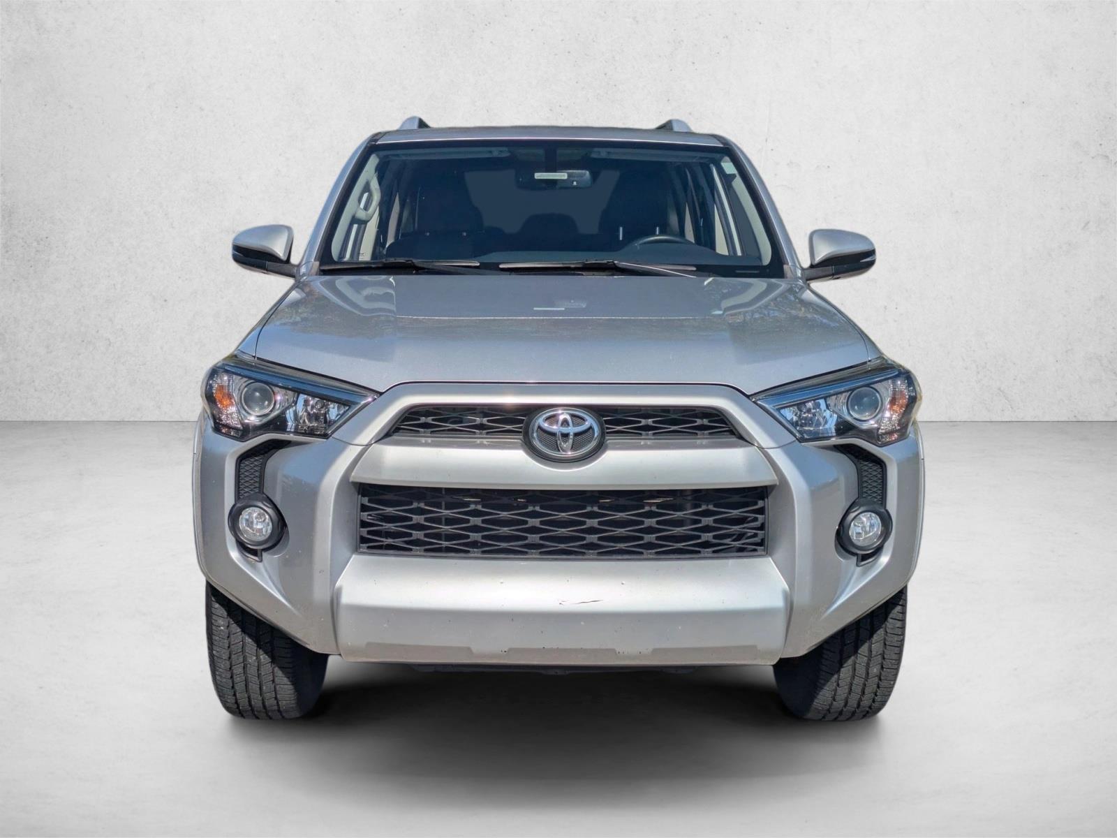 2017 Toyota 4Runner SR5 Premium photo 2