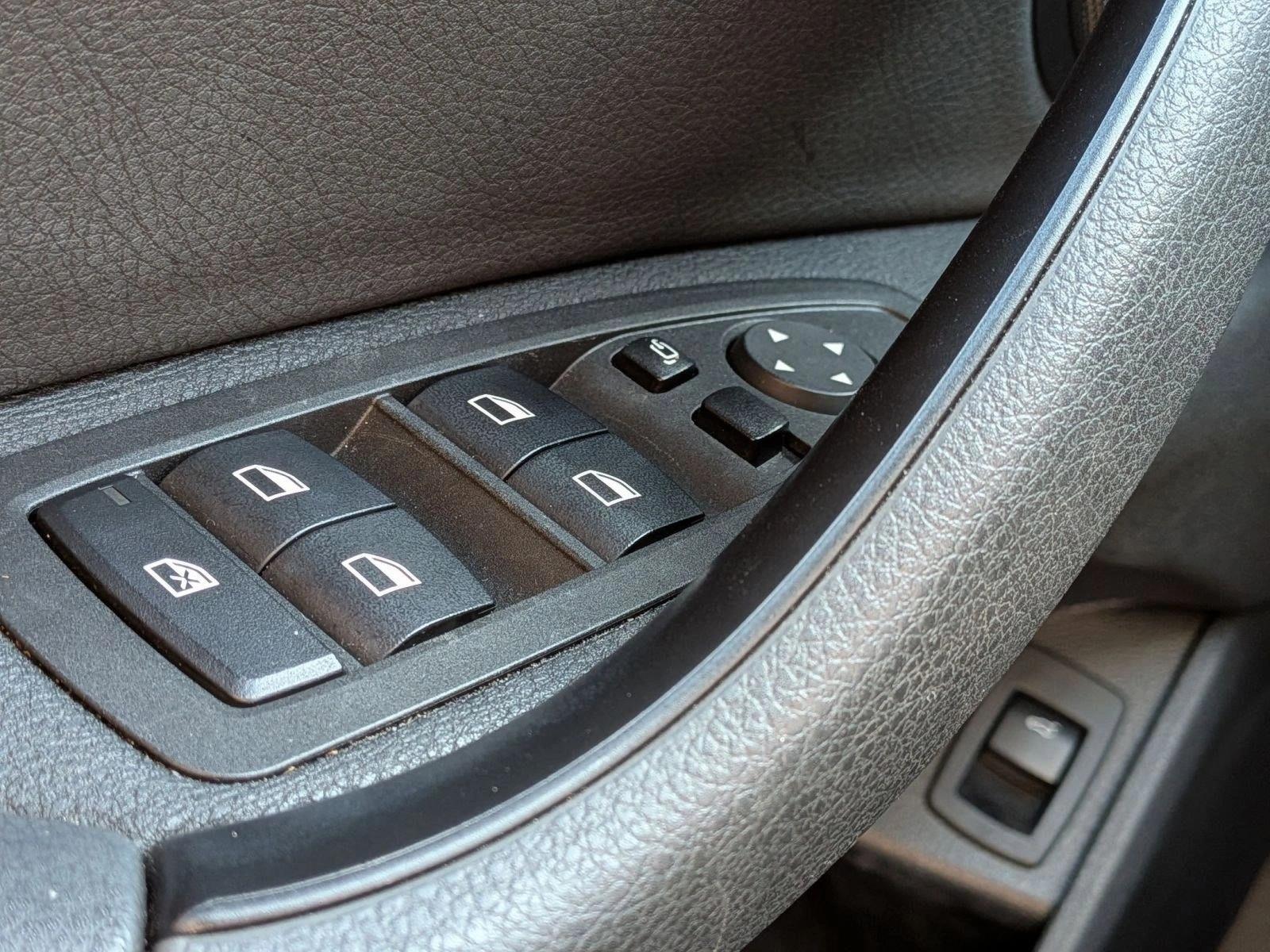 2023 Bmw X2 sDrive28i photo 2