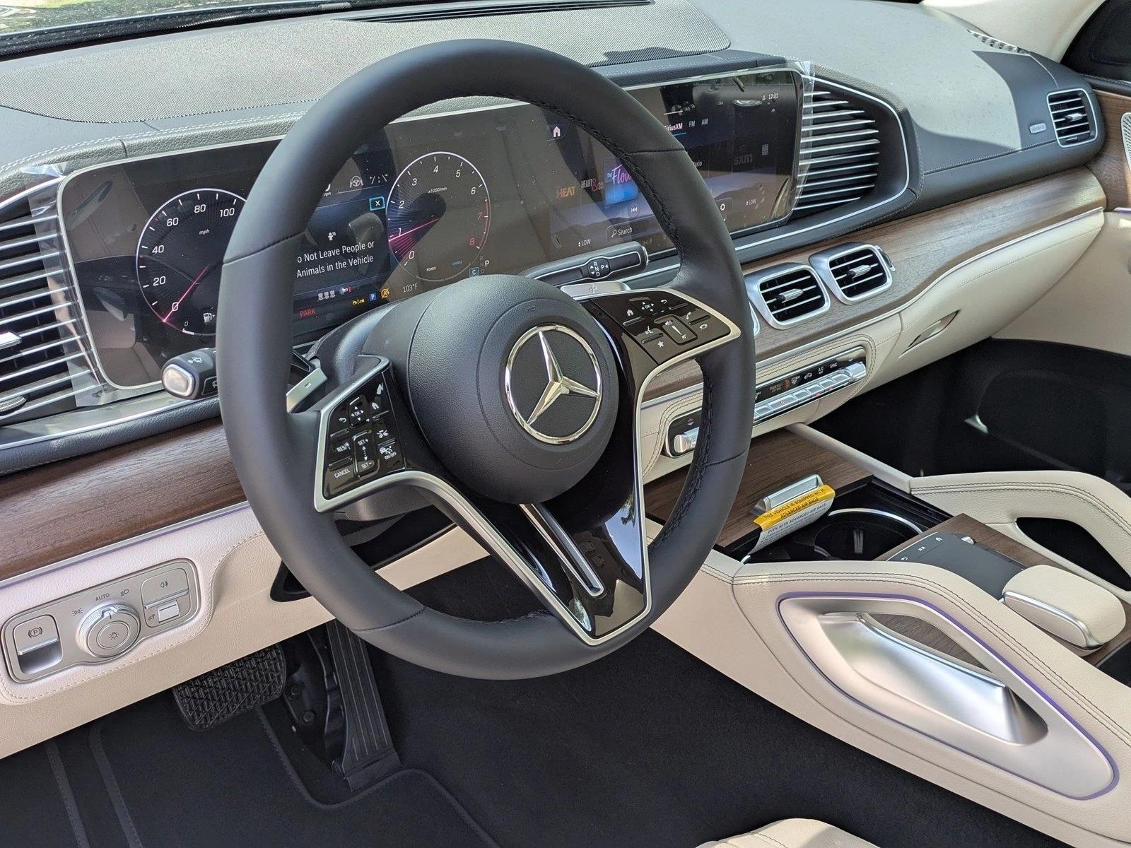 2025 Mercedes Benz GLE 350 4MATIC photo 3
