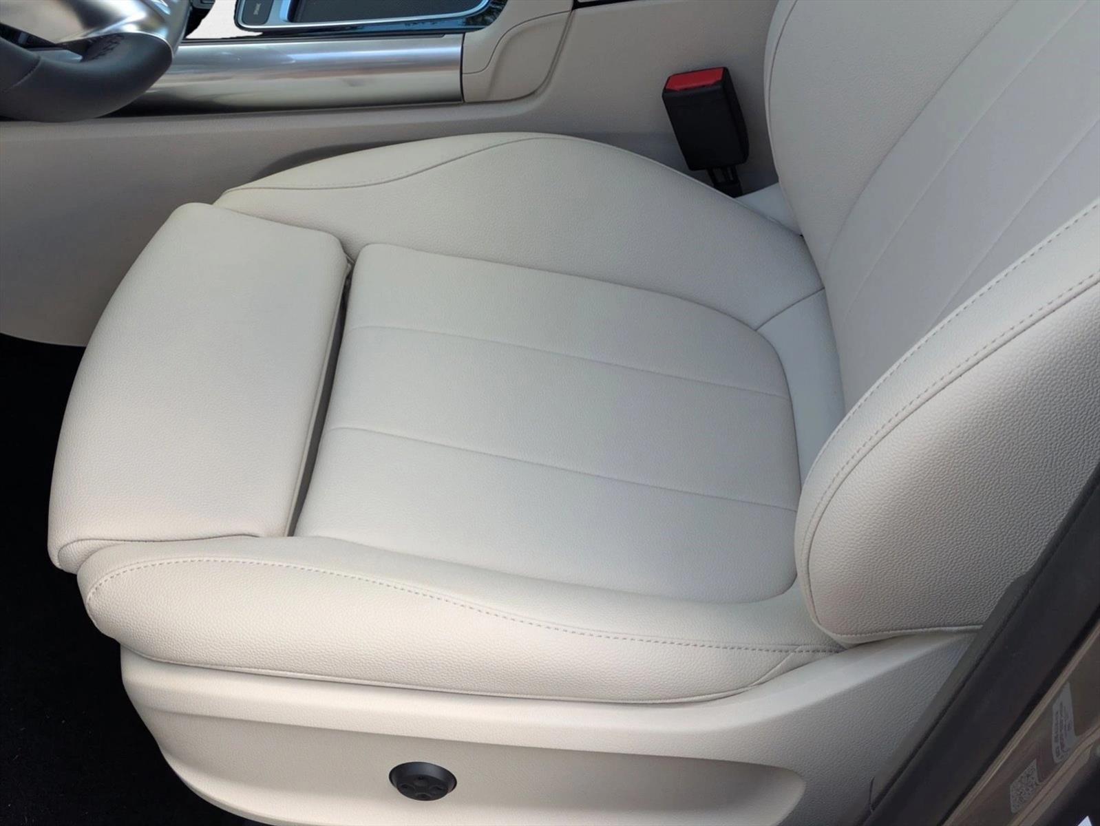 2026 Mercedes Benz GLA 250 photo 2