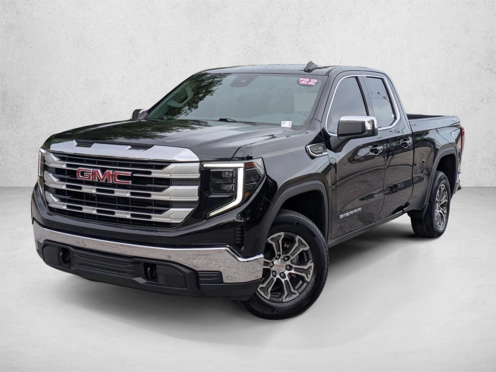 2022 GMC Sierra 4WD Double Cab Standard Box SLE's photo