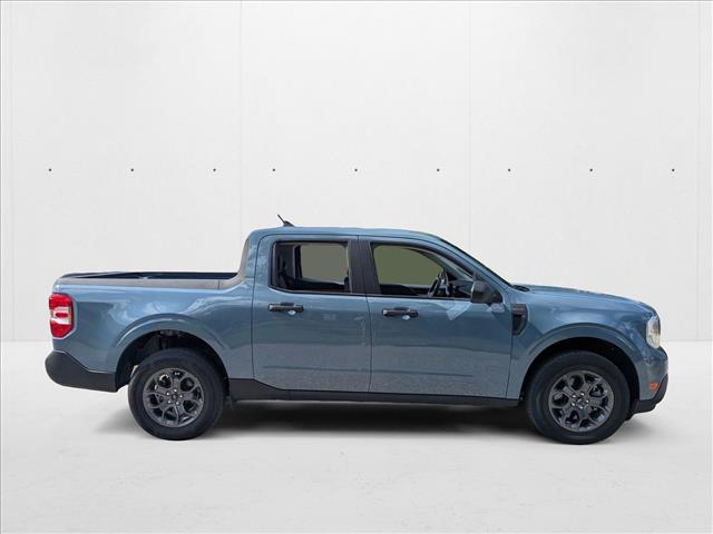 2024 Ford Maverick XLT photo 2