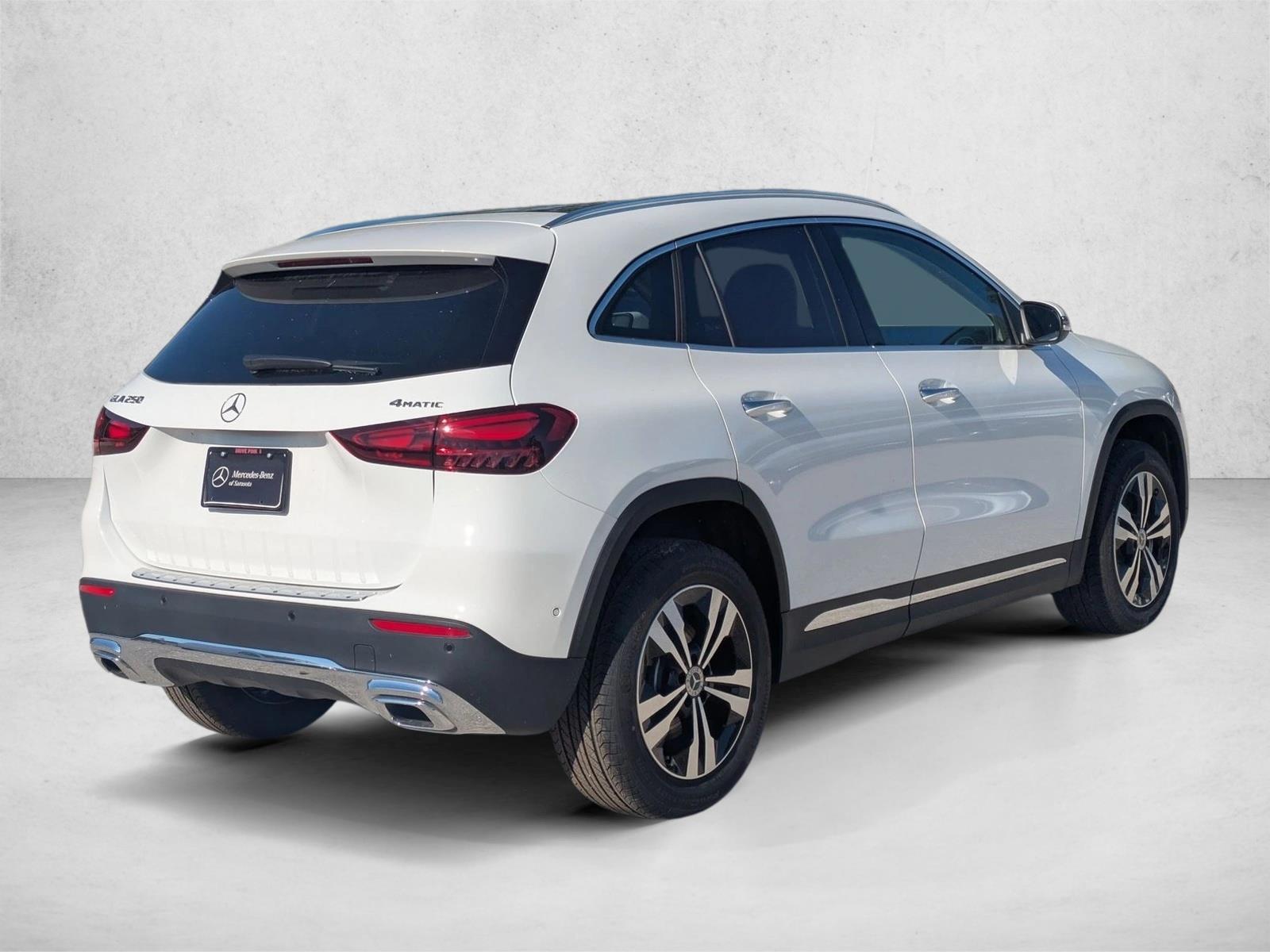 2025 Mercedes Benz GLA 250 4MATIC photo 2