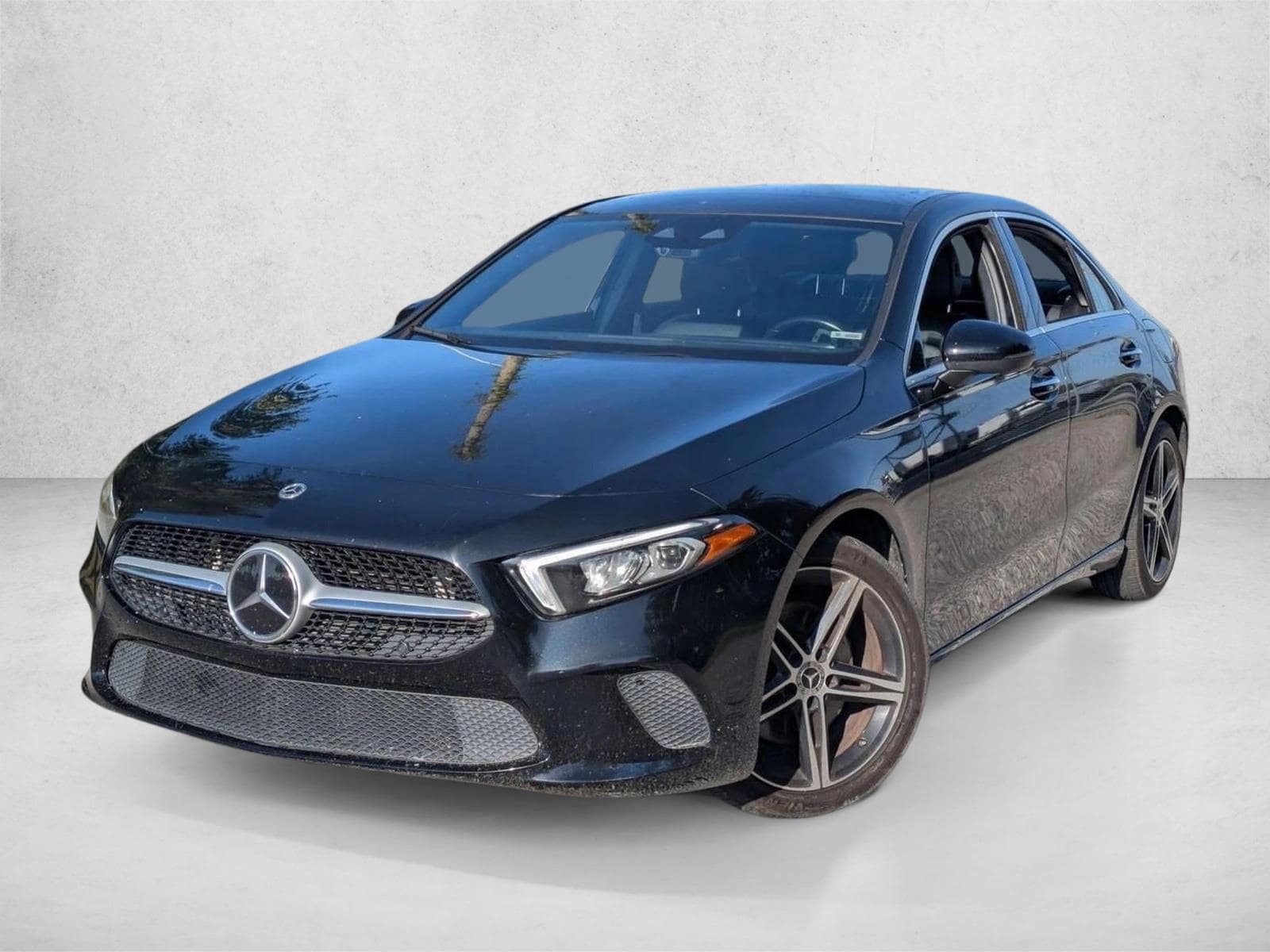 2022 Mercedes-Benz A-Class A220 4MATIC's photo