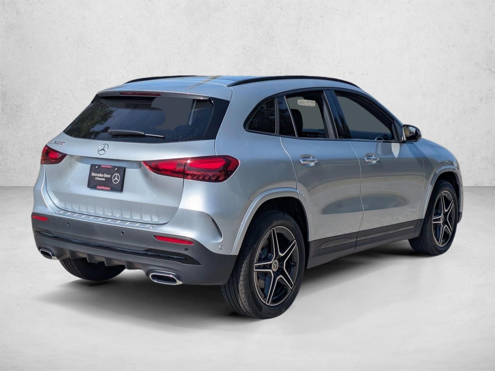 2025 Mercedes Benz GLA 250 photo 2