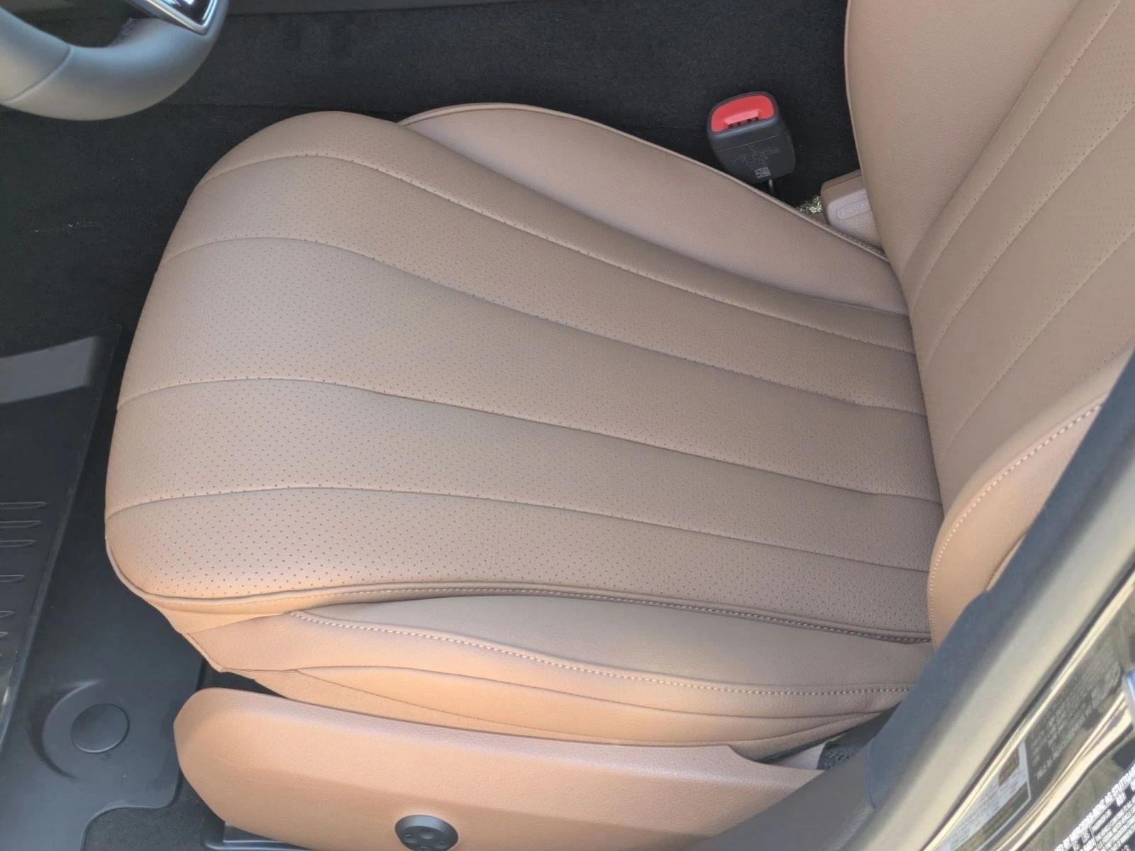 2026 Mercedes Benz E 350 Sedan photo 4