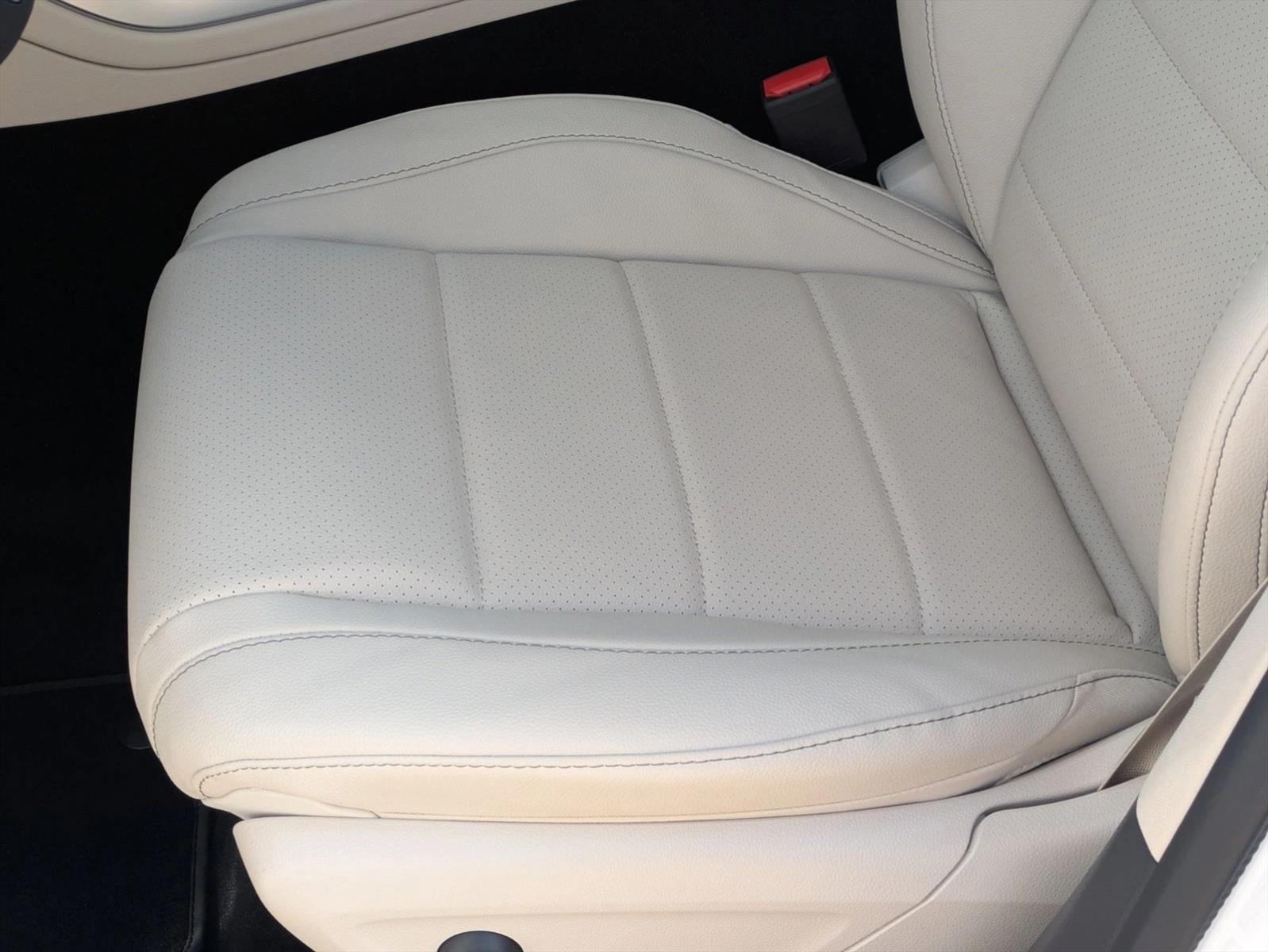 2026 Mercedes Benz GLE 450 4MATIC photo 4