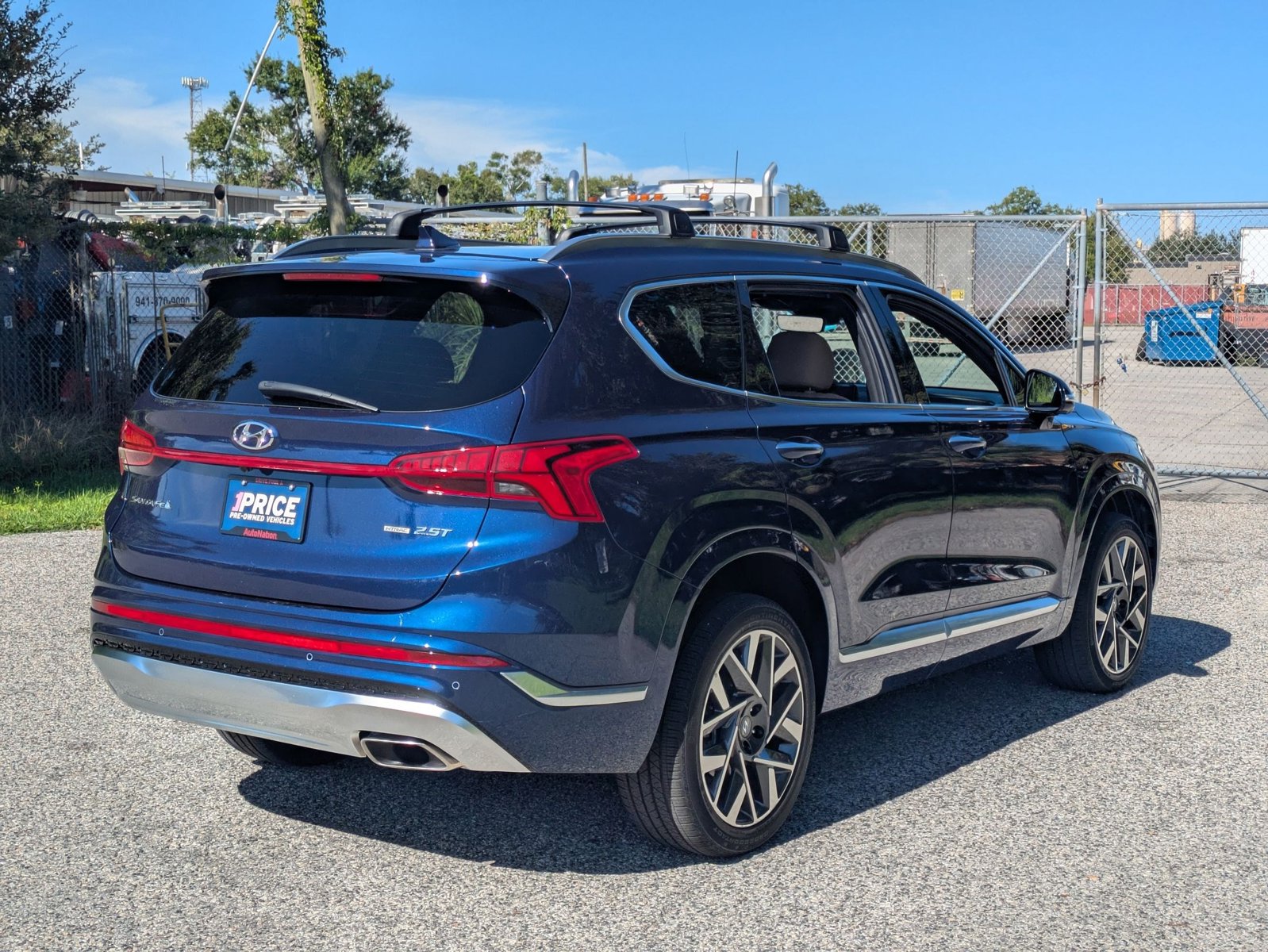 2022 Hyundai Santa Fe Calligraphy photo 2