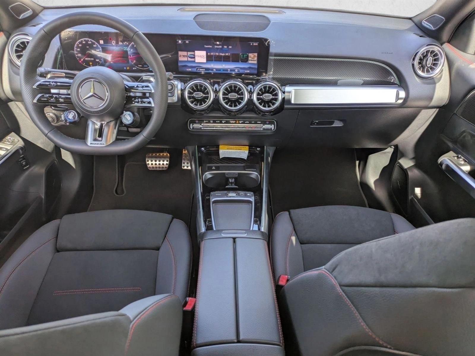 2026 Mercedes-Benz GLB AMG GLB 35 - Photo 15