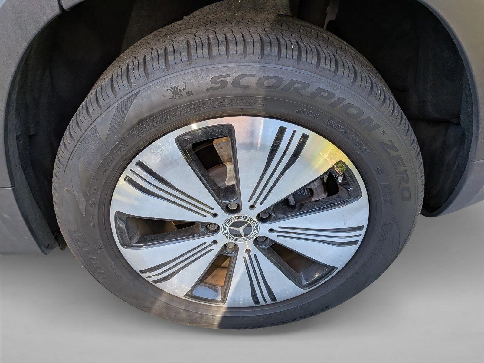 2023 Mercedes Benz EQB 300 4MATIC photo 3