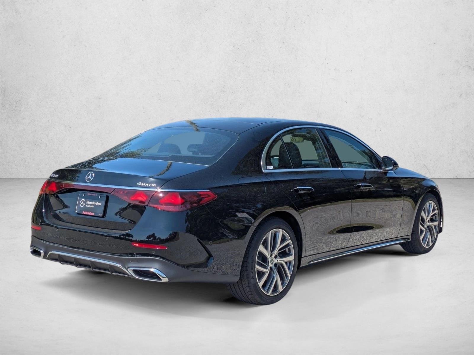 2025 Mercedes Benz E 350 4MATIC Sedan photo 2
