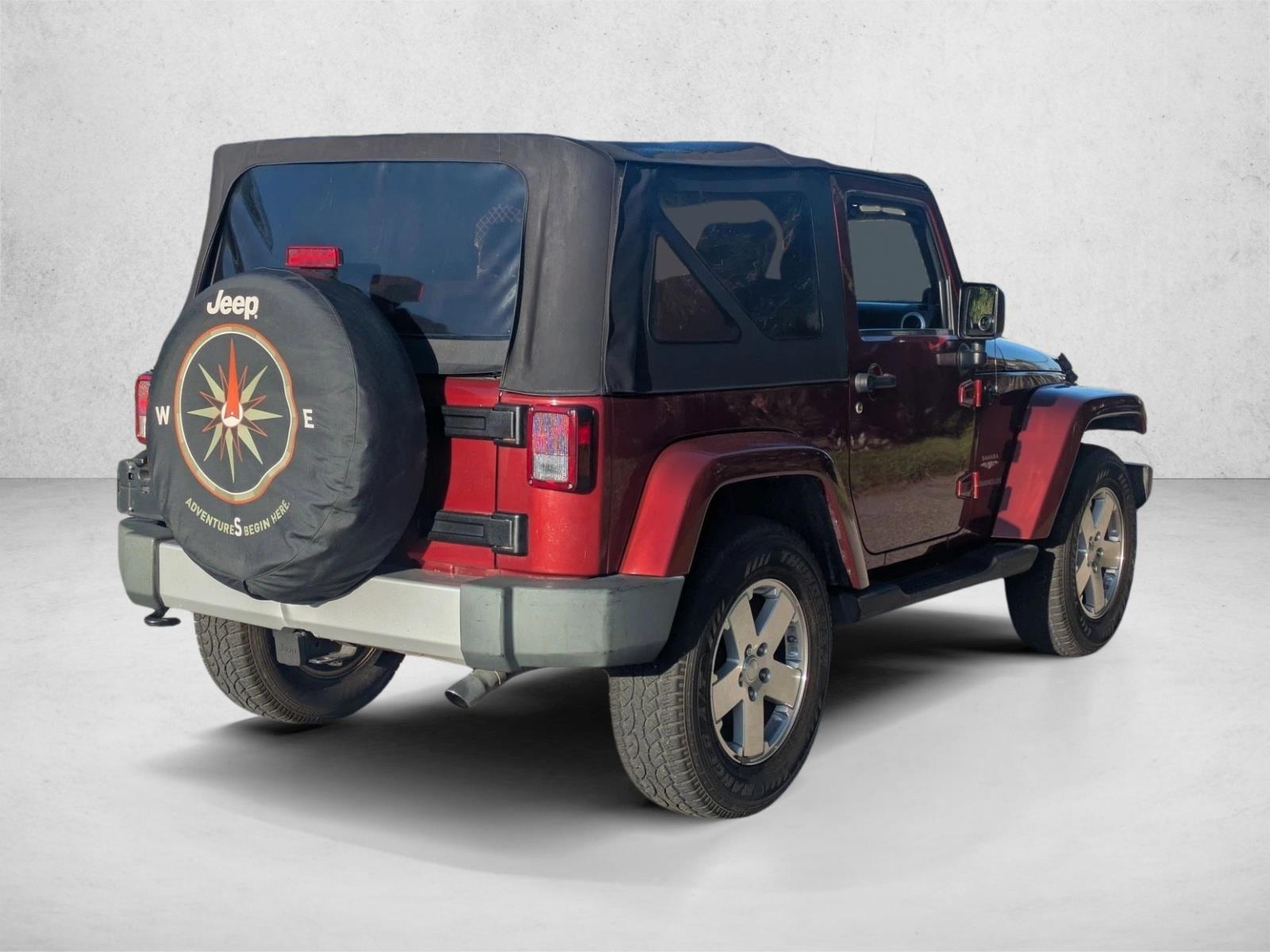 2010 Jeep Wrangler Sahara photo 4
