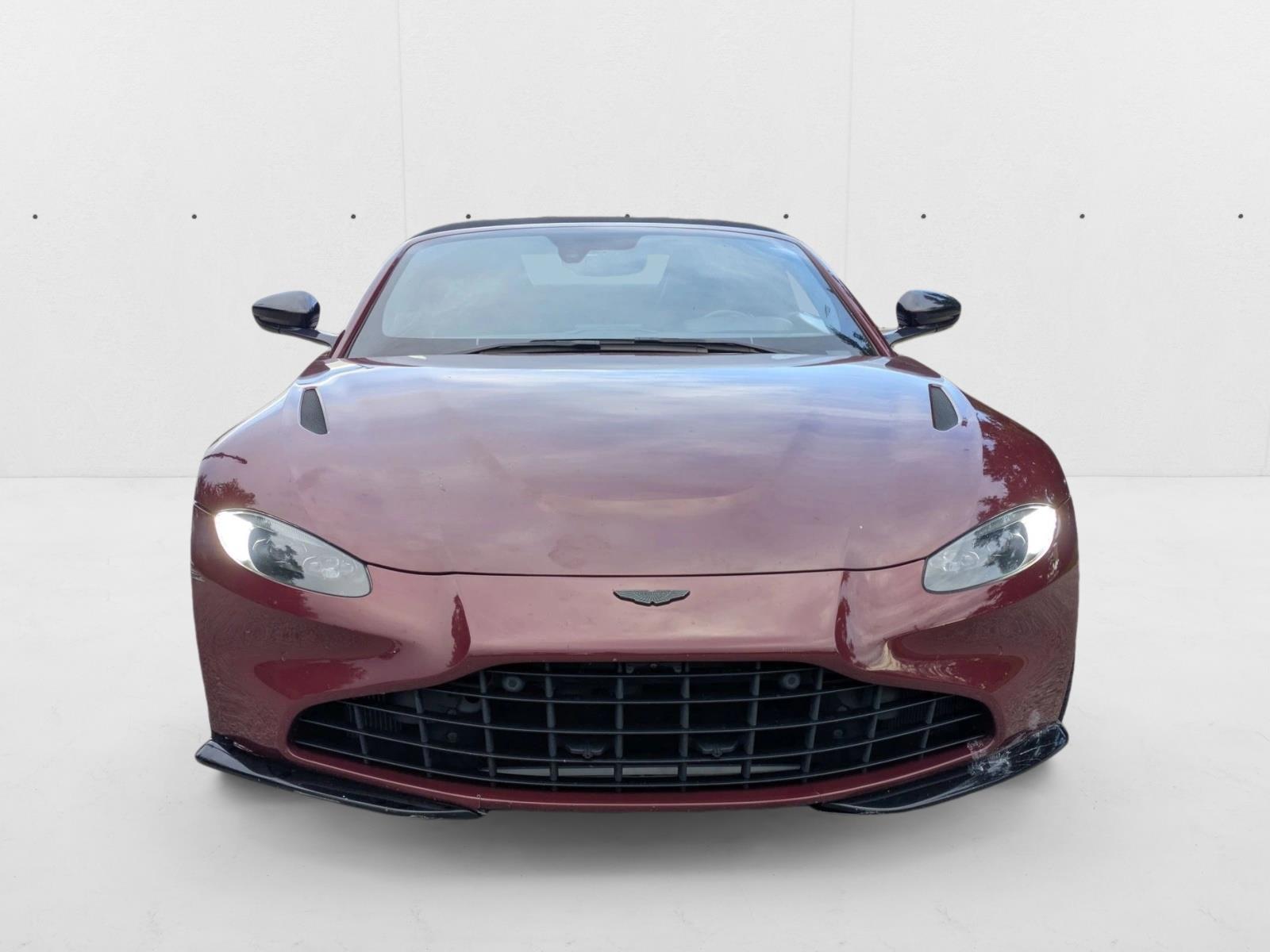 2021 Aston Martin Vantage Roadster photo 2