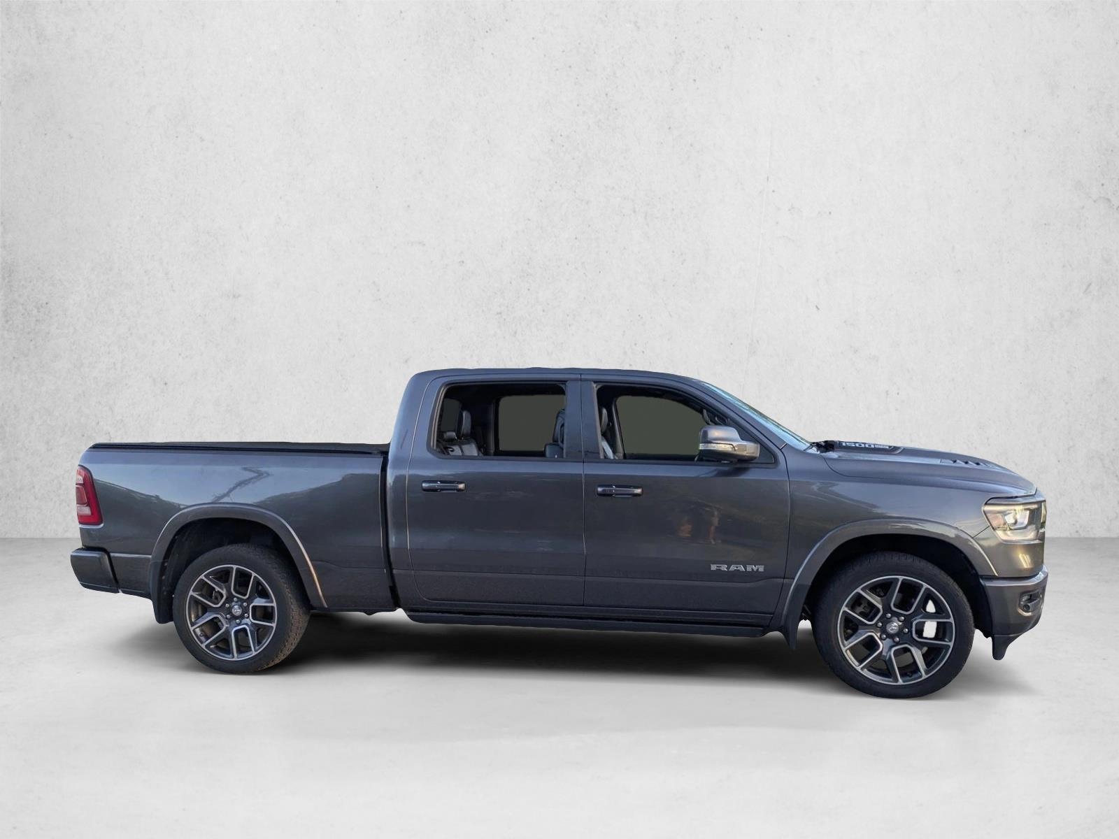 2019 Ram 1500 Laramie photo 4