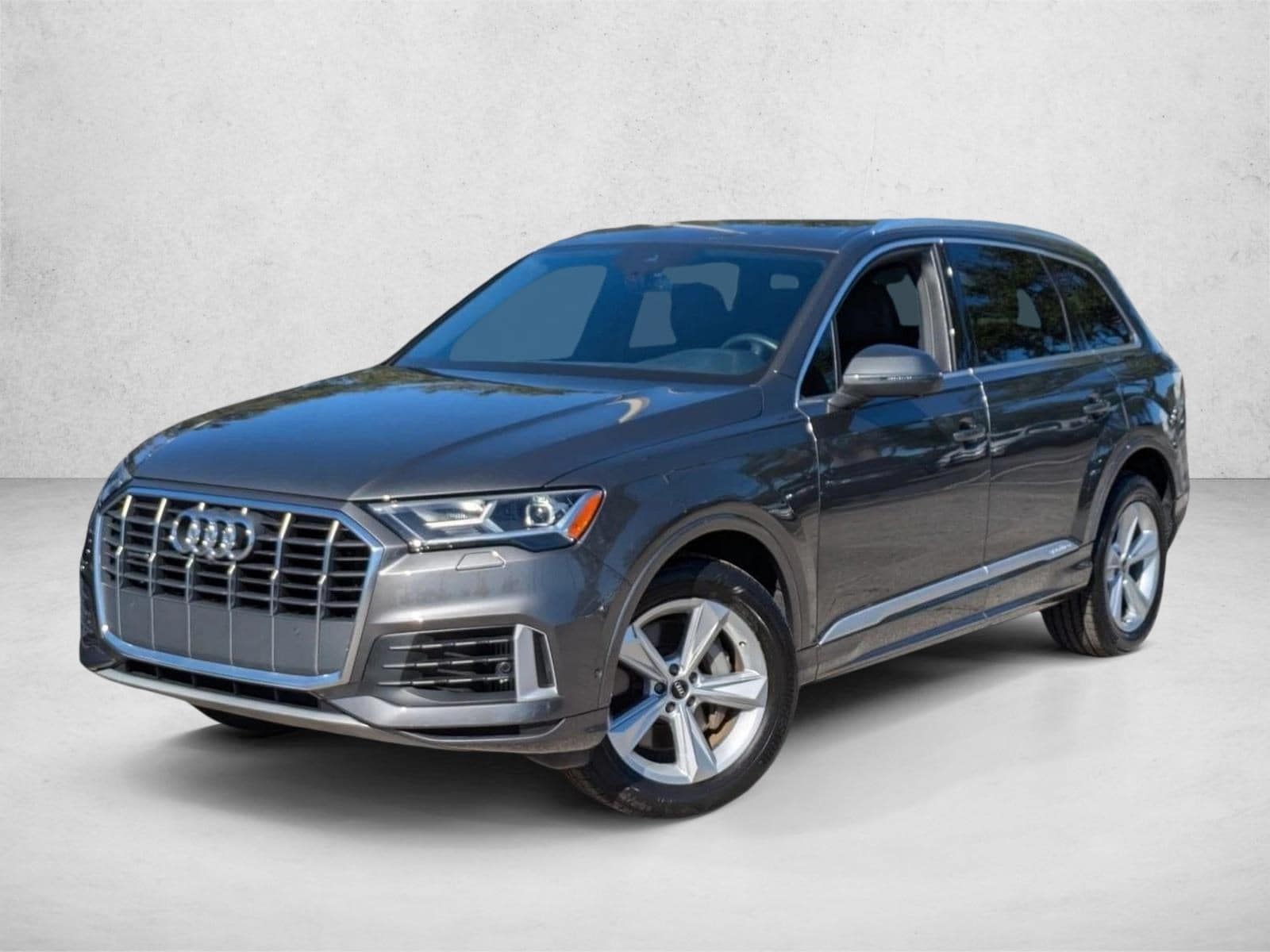 2021 Audi Q7 Premium's photo
