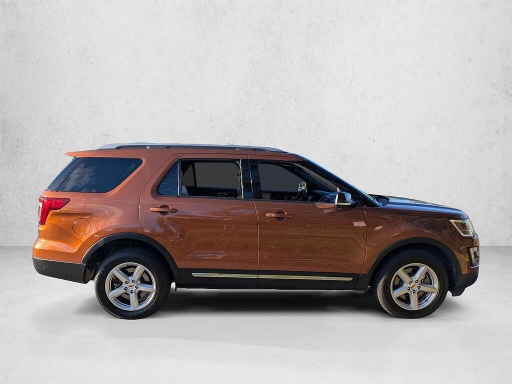 Used 2017 Ford Explorer XLT SUV