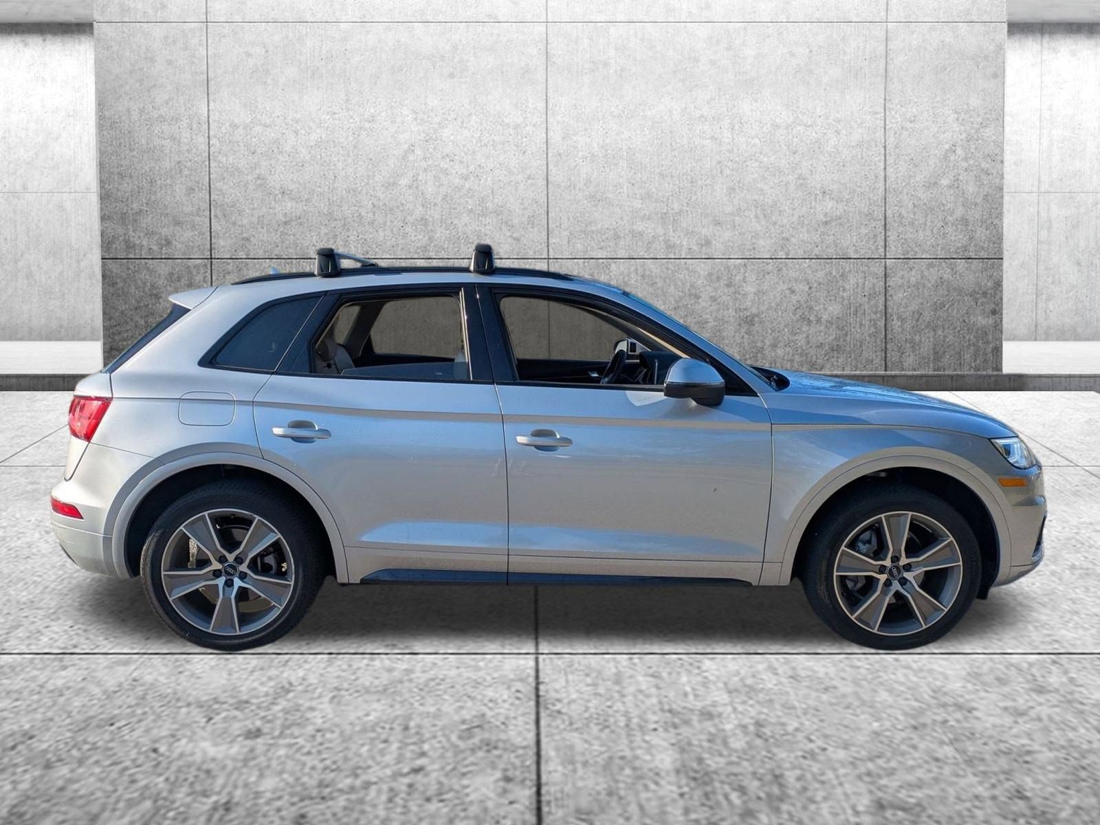 2020 Audi Q5 Premium Plus 45 TFSI photo 4