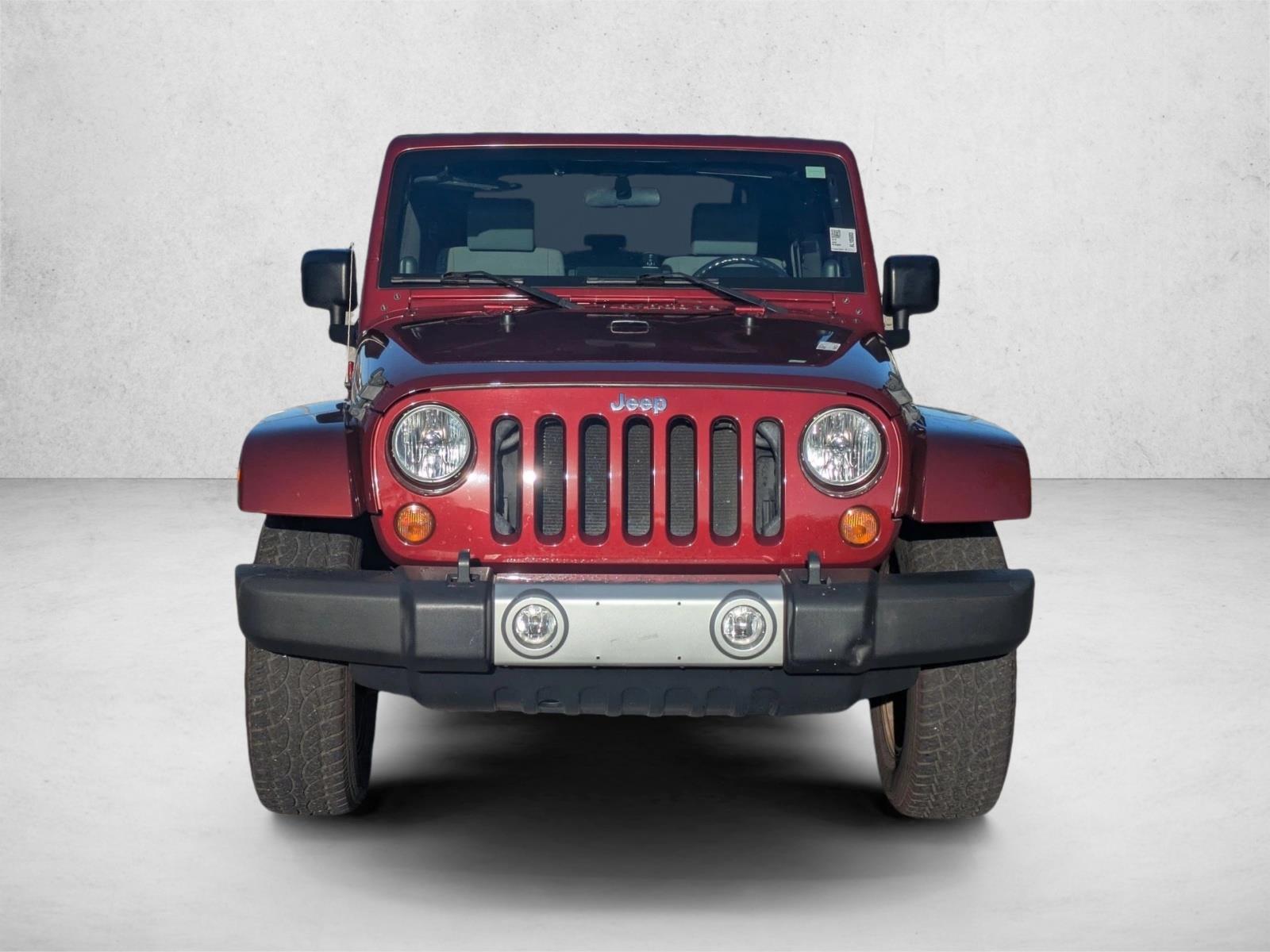 2010 Jeep Wrangler Sahara photo 2