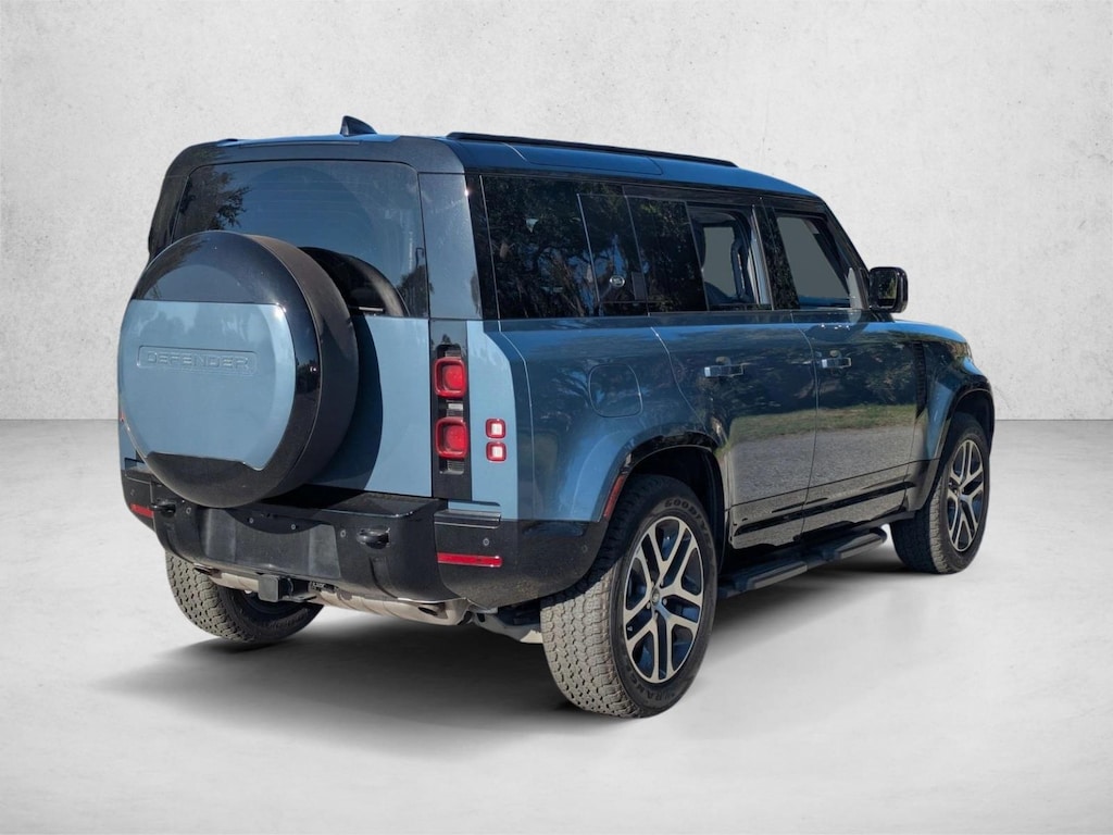 Used 2024 Land Rover Defender X-Dynamic SE SUV