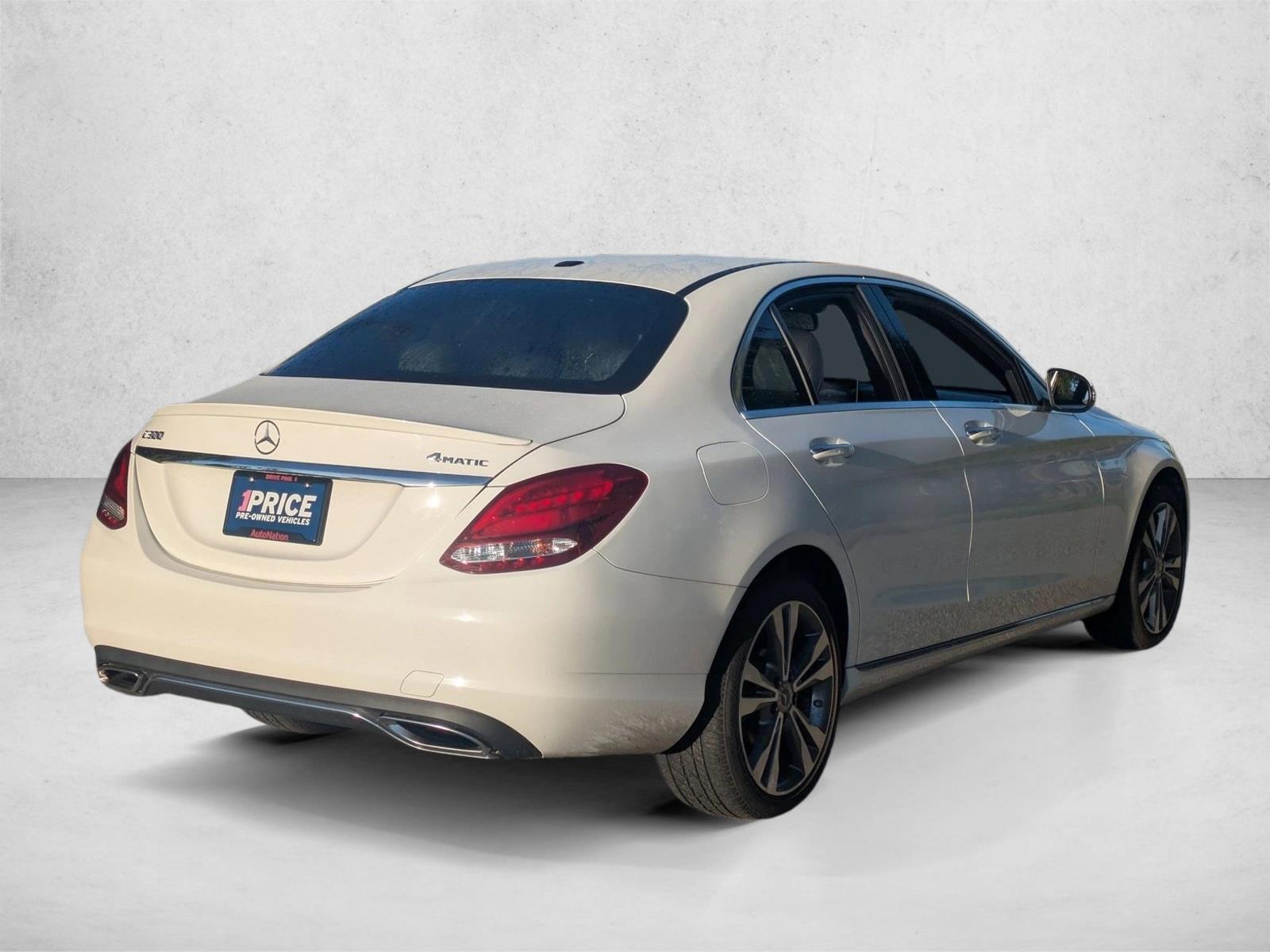 2018 Mercedes Benz C 300 4MATIC Sedan photo 3