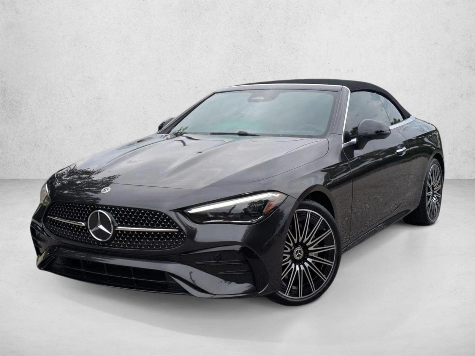2025 Mercedes-Benz CLE CLE 300 4Matic Cabriolet's photo