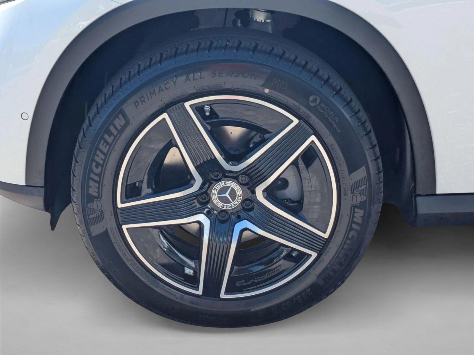 2026 Mercedes-Benz GLC Base - Photo 9