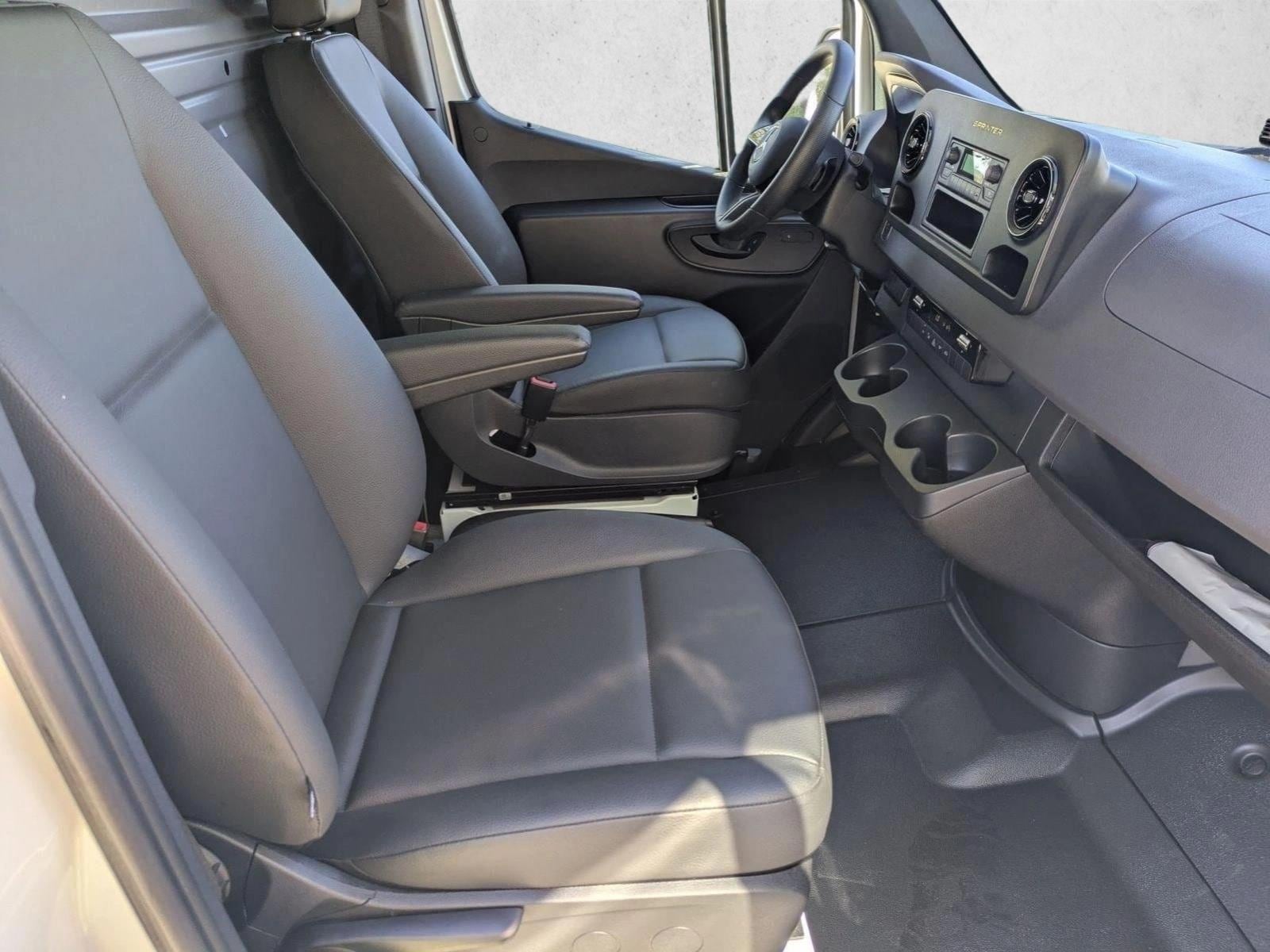 2025 Mercedes-Benz Sprinter Cargo Van Base - Photo 18