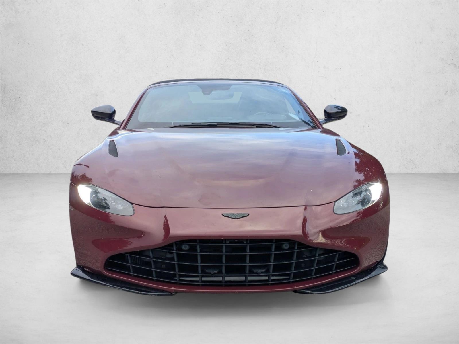 2021 Aston Martin Vantage Roadster photo 2