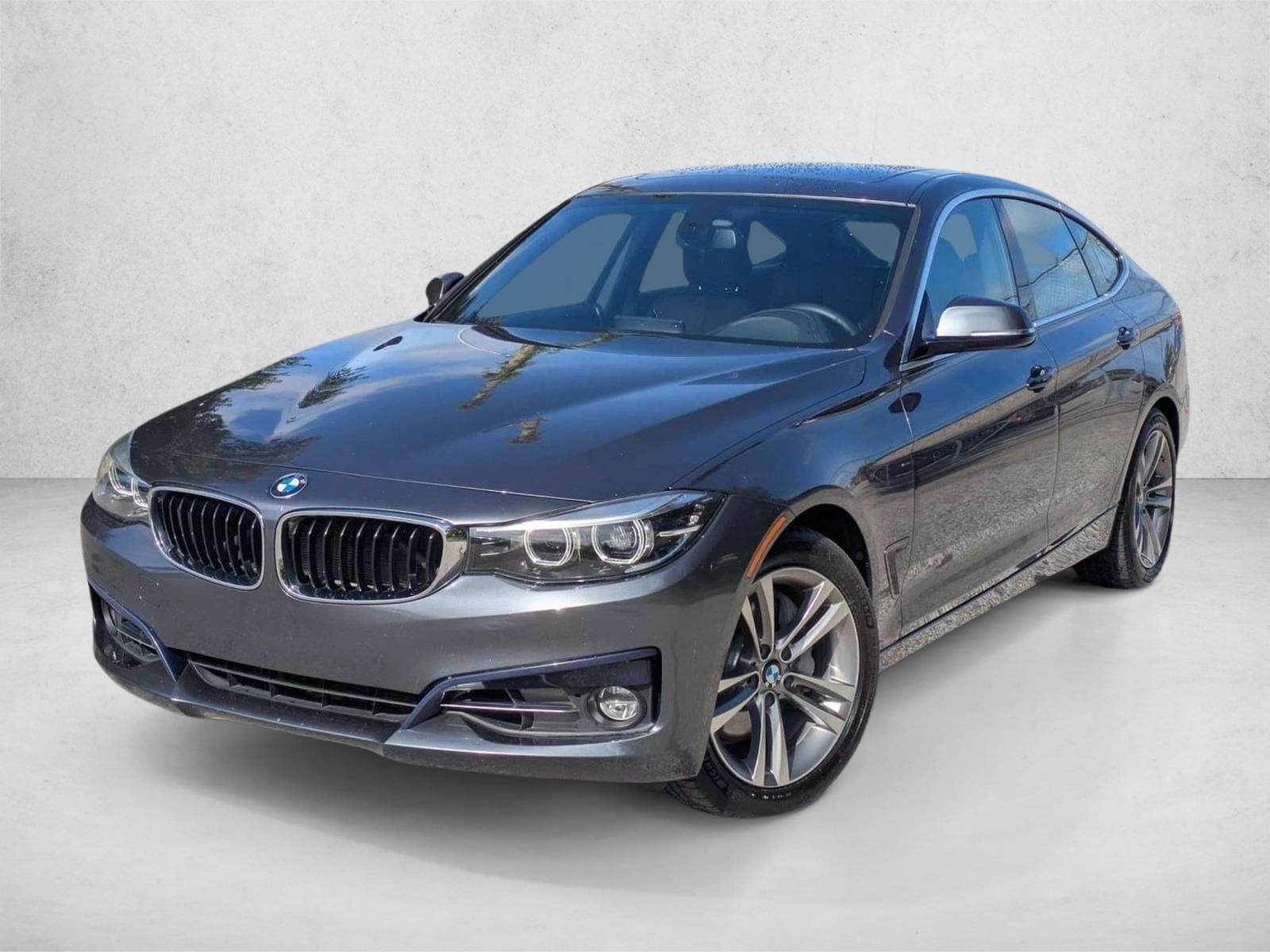 2018 BMW 3 Series 340i xDrive Gran Turismo's photo