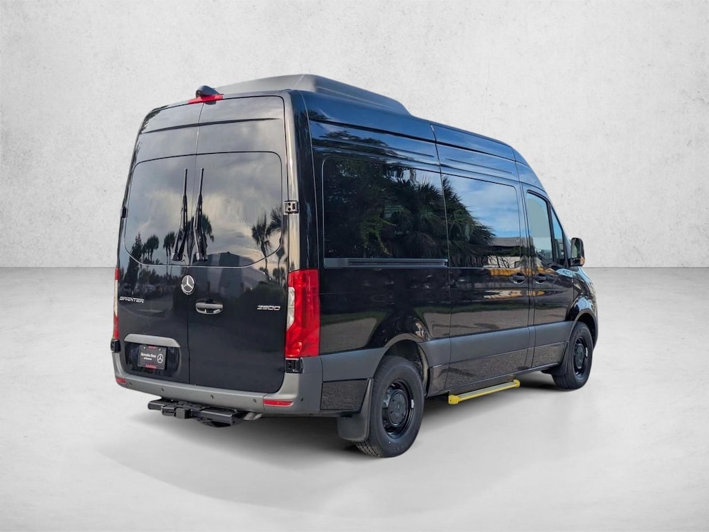 New 2025 Mercedes-Benz Sprinter Passenger Van 2500 Standard Roof I4 Diesel HO 144" RWD Van Passenger Van