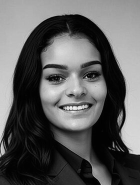 Staff member Mya Kelly  from ID_5a9a592f05a7