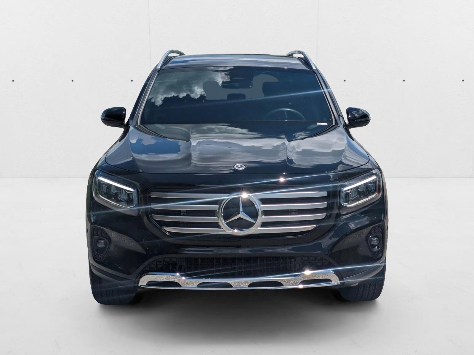 2025 Mercedes Benz GLB 250 photo 2