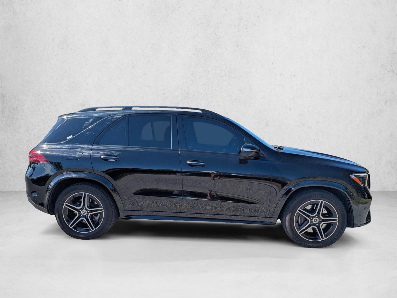 2025 Mercedes Benz GLE 350 4MATIC photo 2