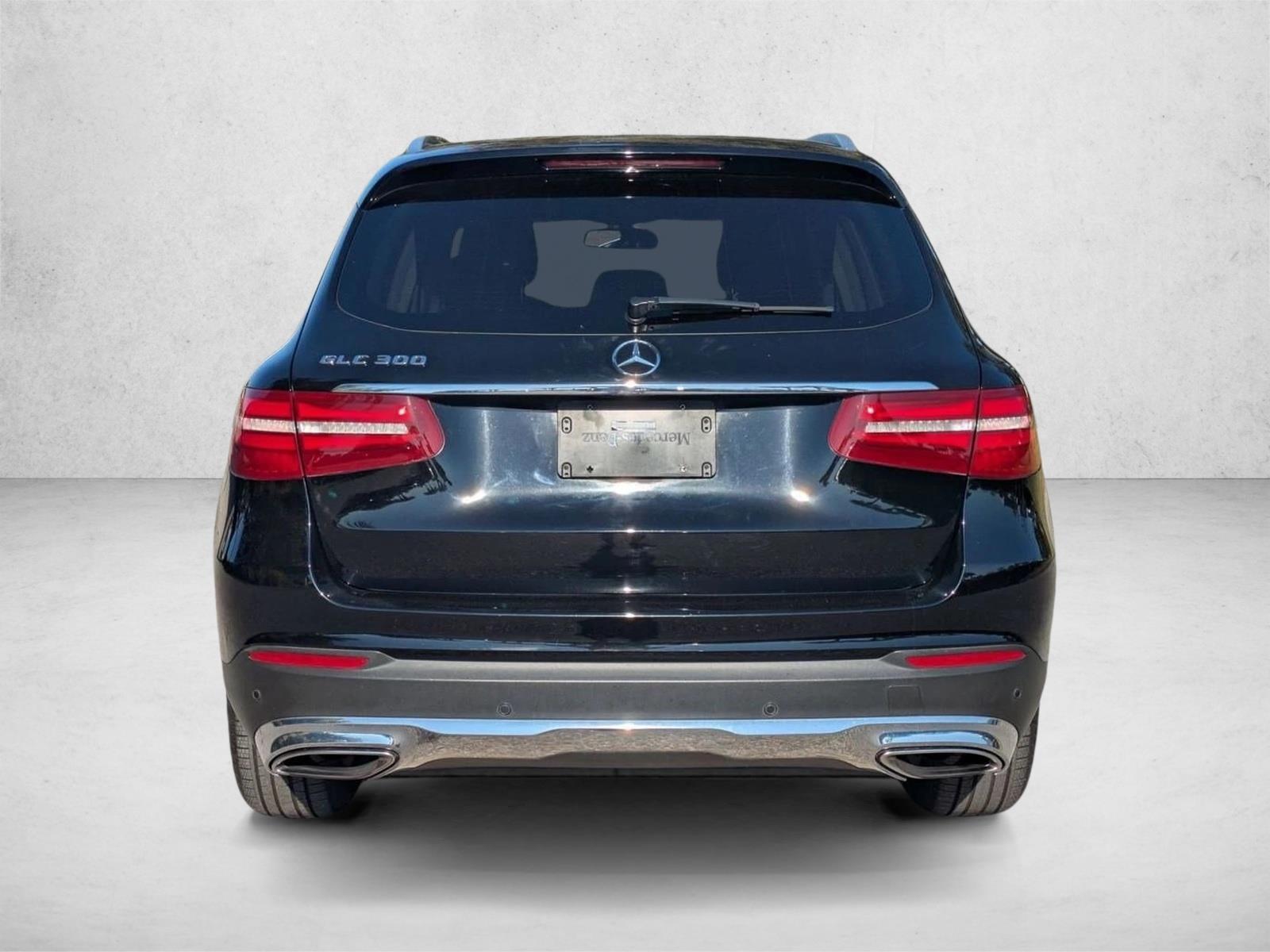 2018 Mercedes Benz GLC 300 photo 4