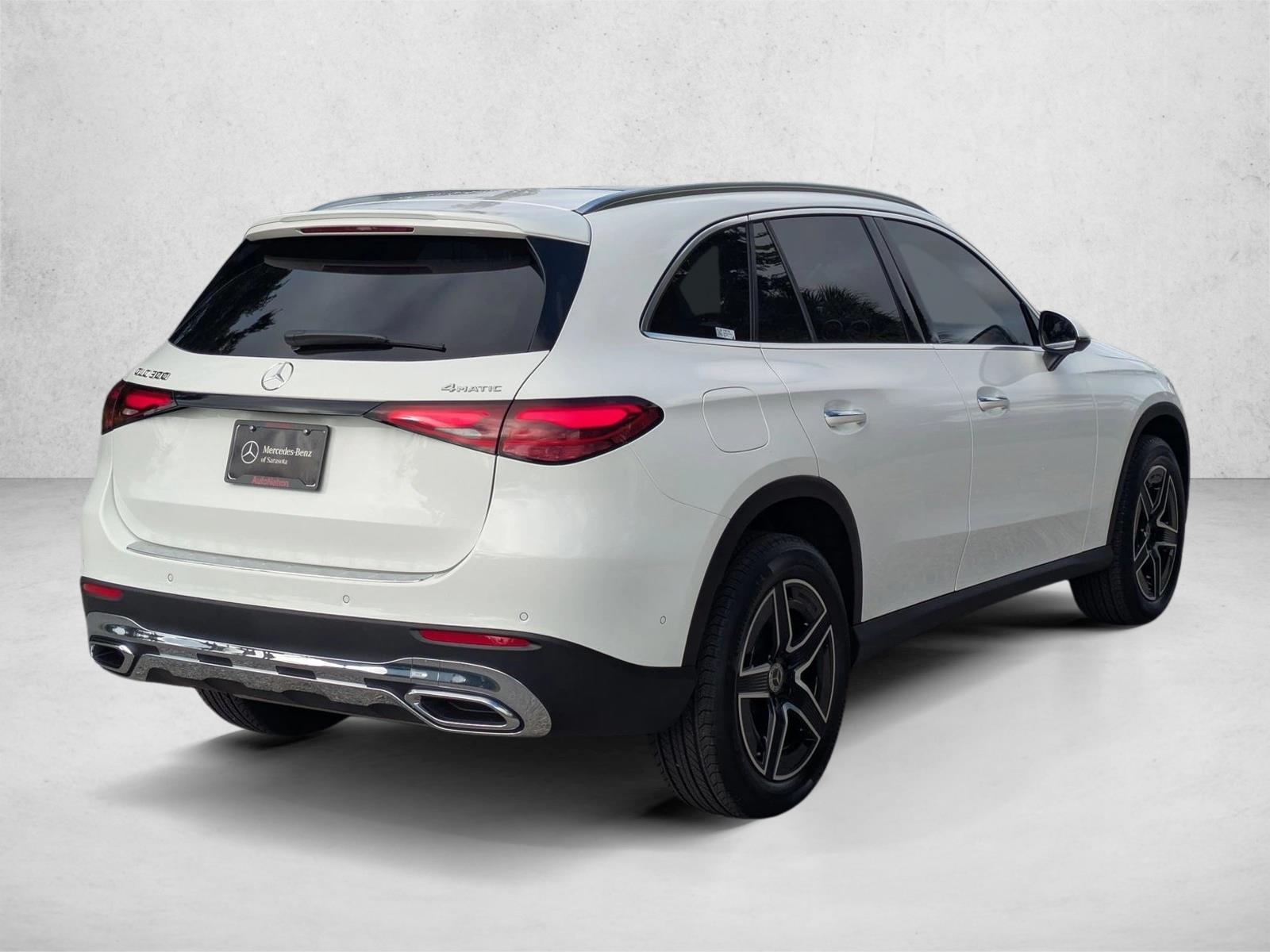2026 Mercedes Benz GLC 300 4MATIC photo 2