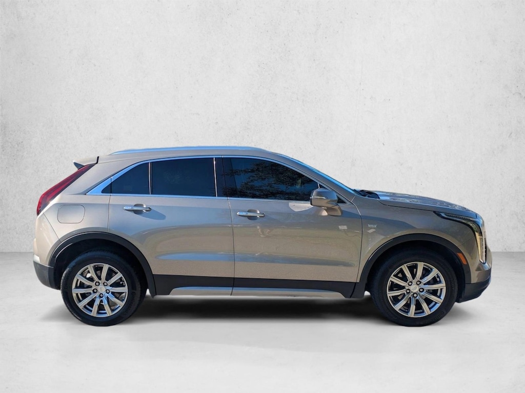 Used 2022 CADILLAC XT4 Premium Luxury SUV