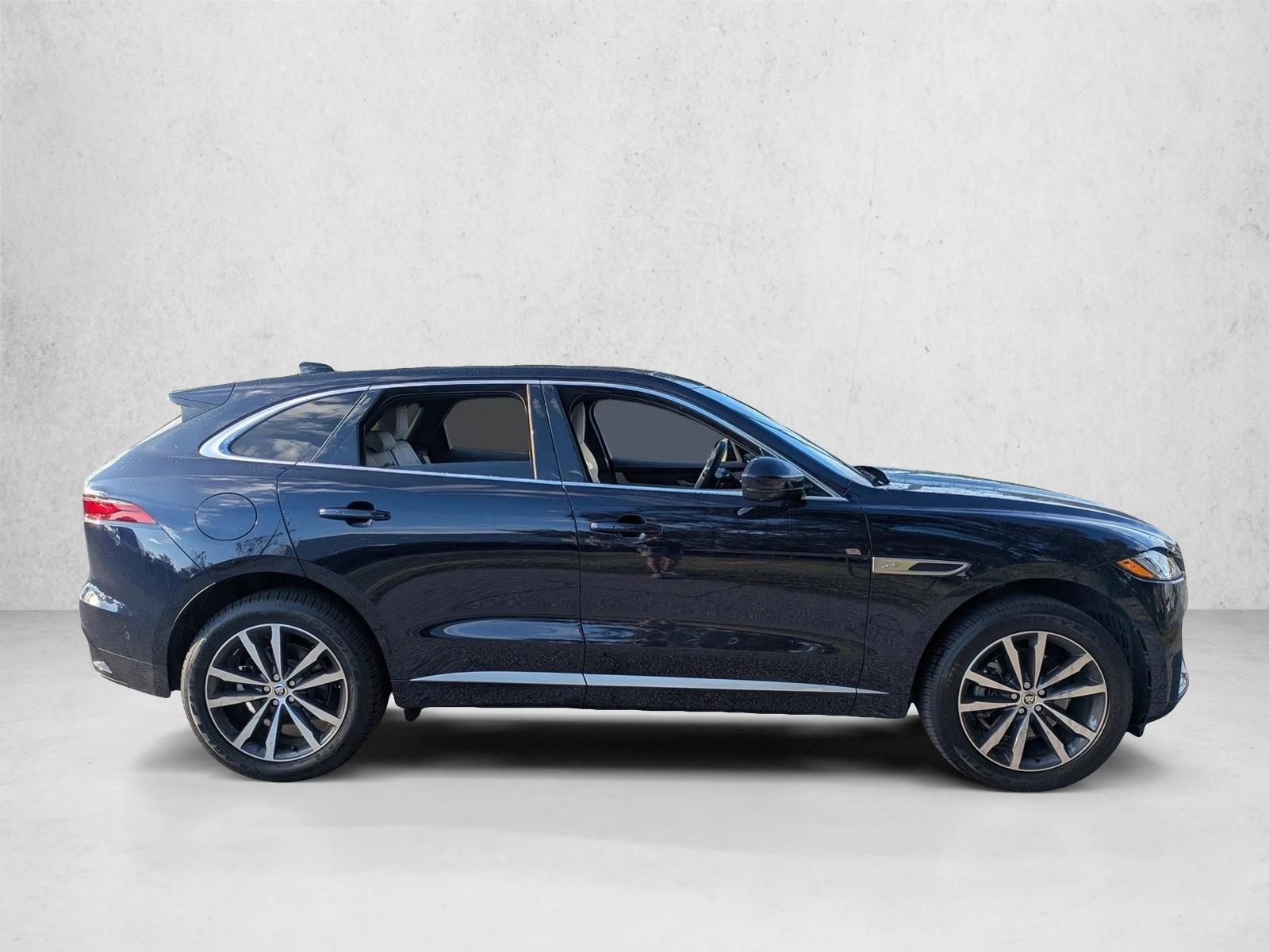 2025 Jaguar F-PACE P250 R-Dynamic S photo 2
