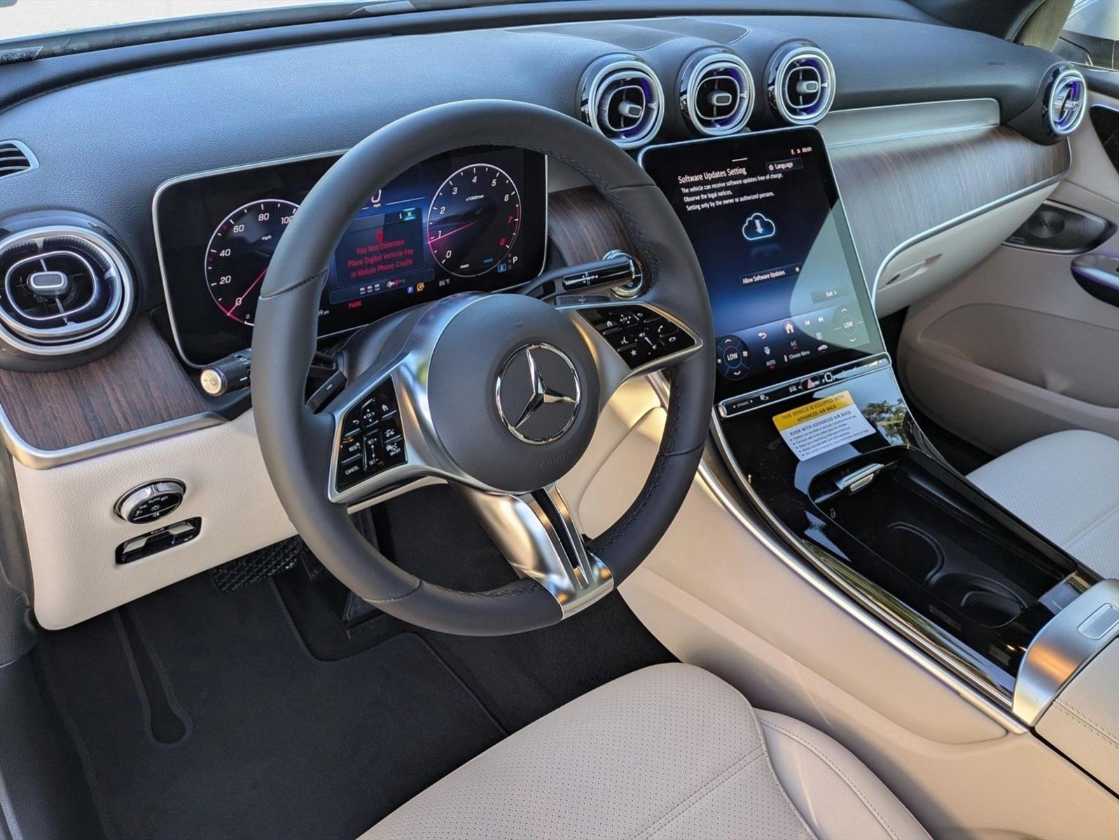 2026 Mercedes Benz GLC 300 photo 3