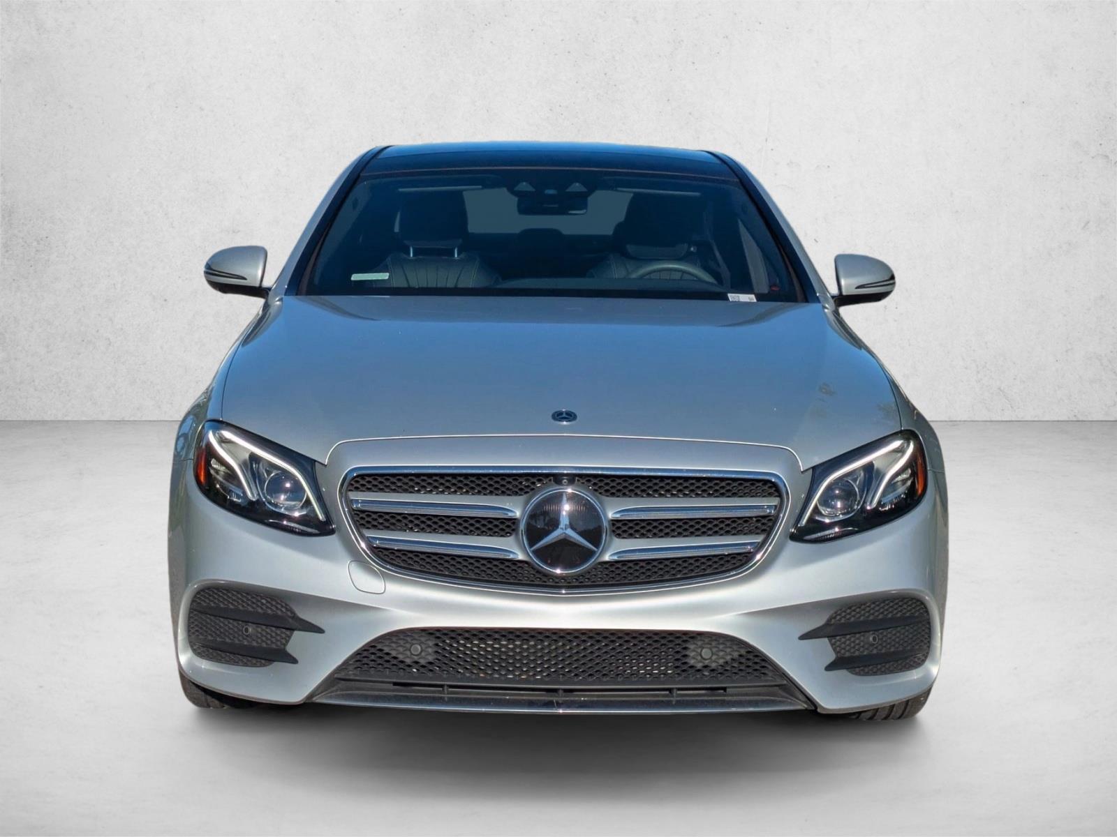 2018 Mercedes Benz E 300 Sedan photo 2