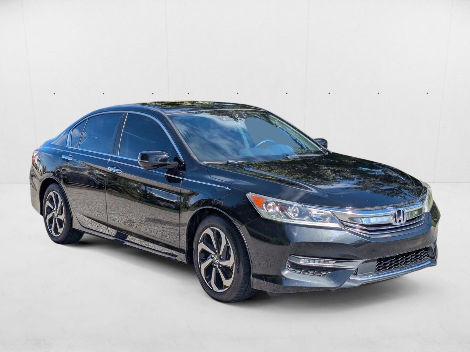 2016 Honda Accord EX-L photo 3